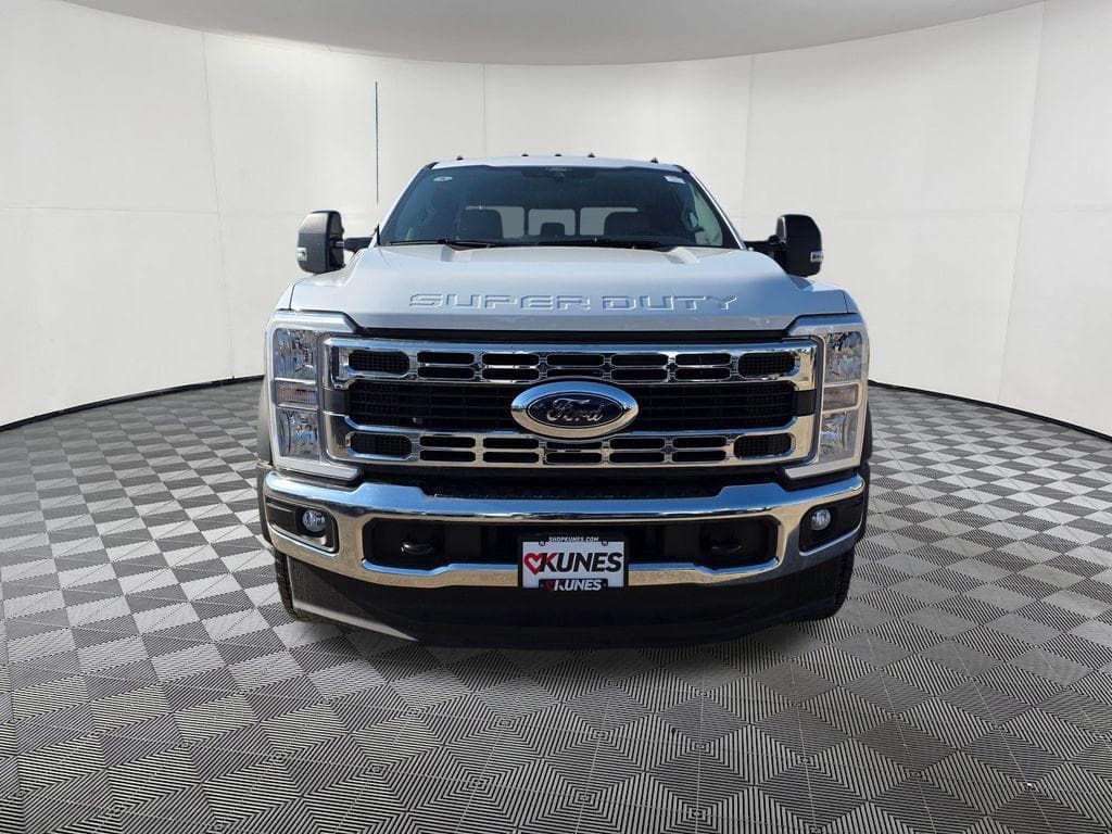 2026 Ford F-550SD XL Service Utility Body image 2