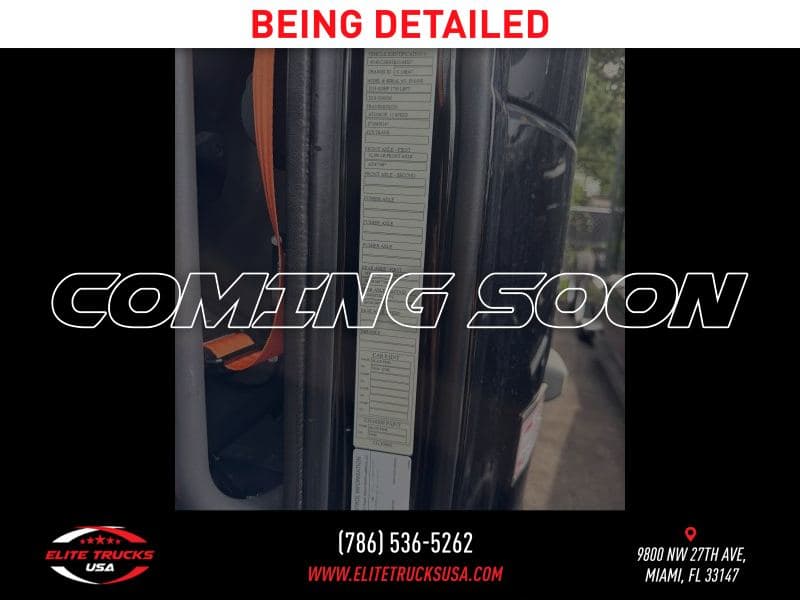 2019 Volvo VNL image 8