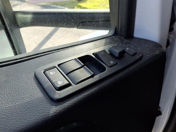 2025 Kenworth T880 image 30