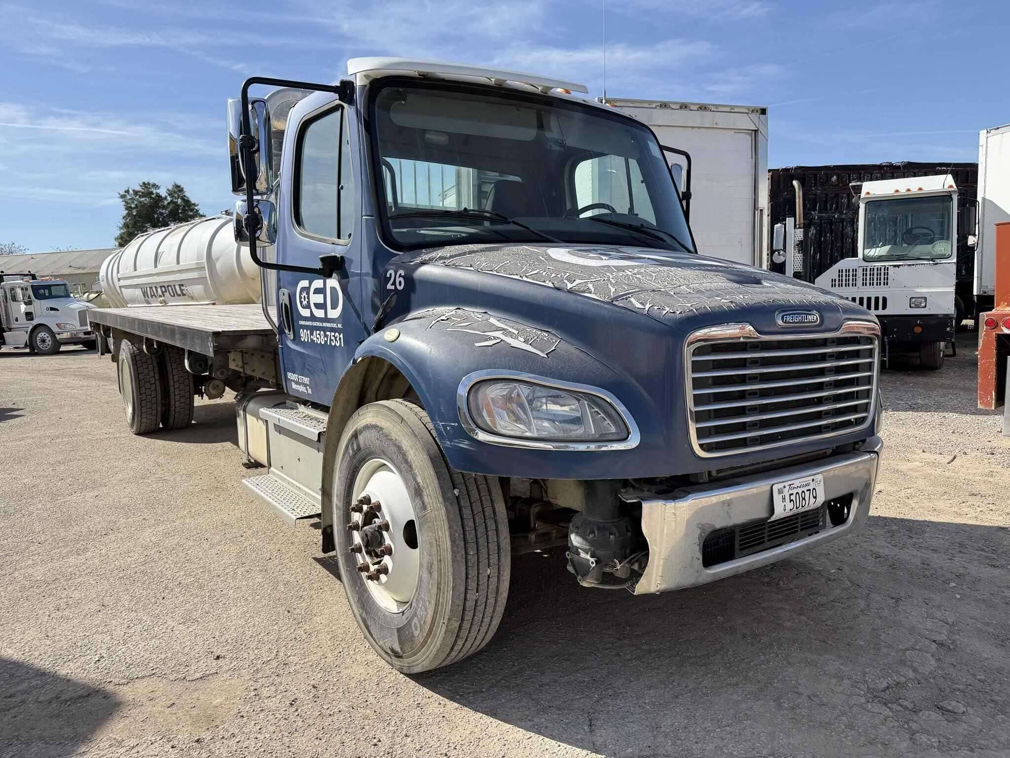 2017 Freightliner M2 image 8