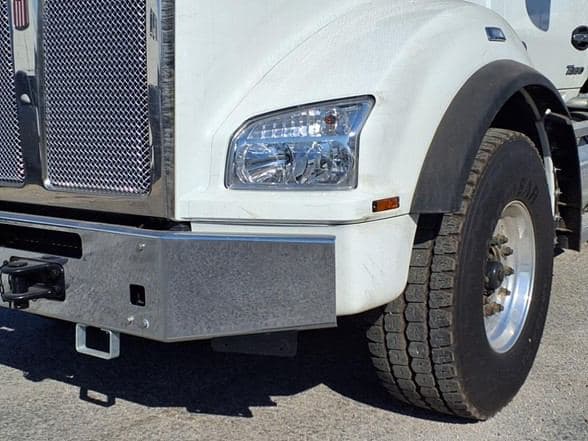 2025 Kenworth T880 image 9