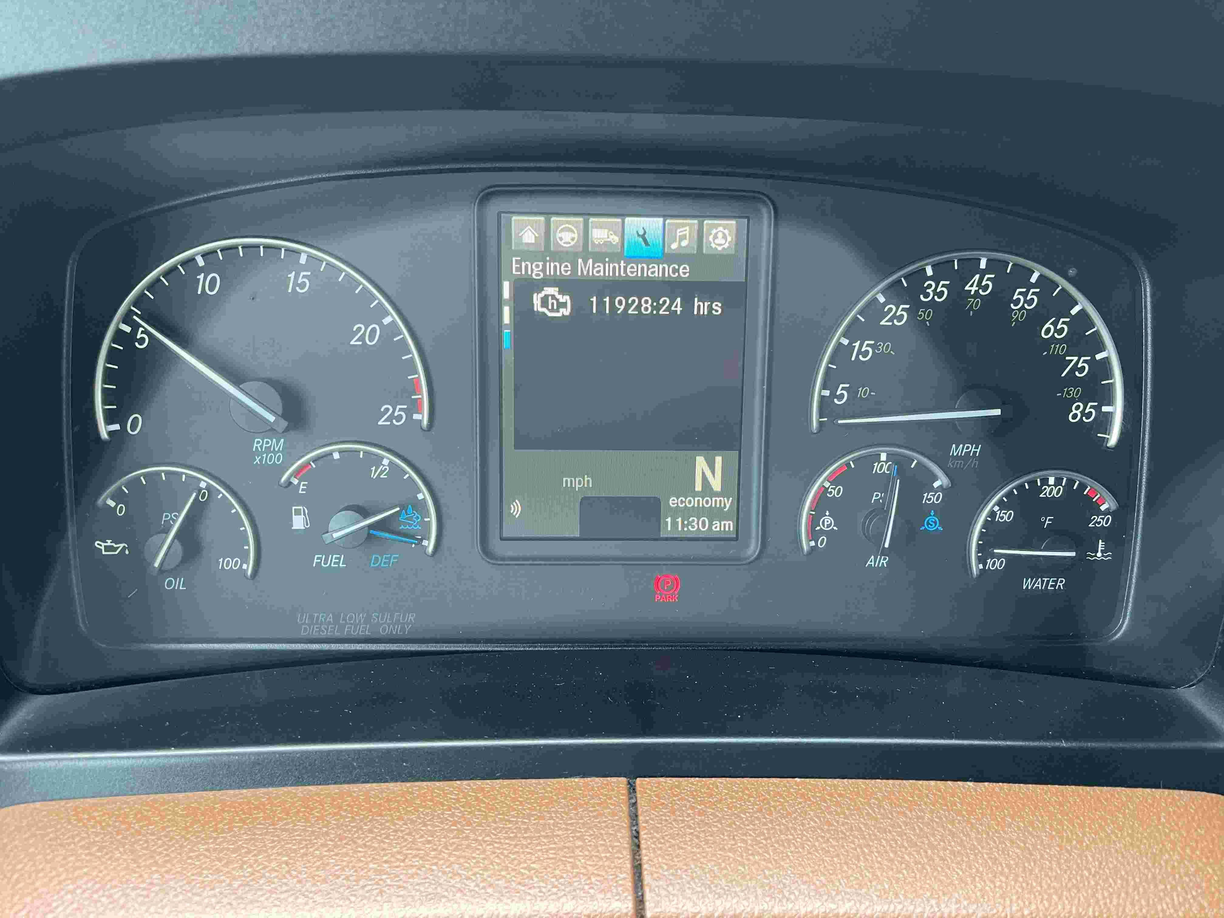 2021 Freightliner Cascadia 126 image 14