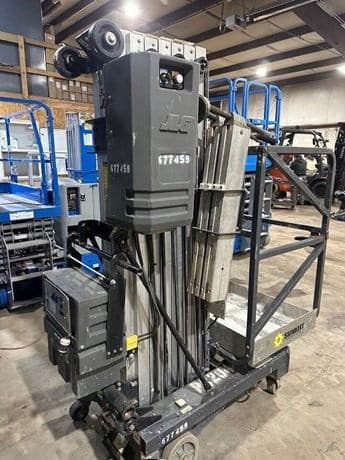 2015 JLG 30AM image 7