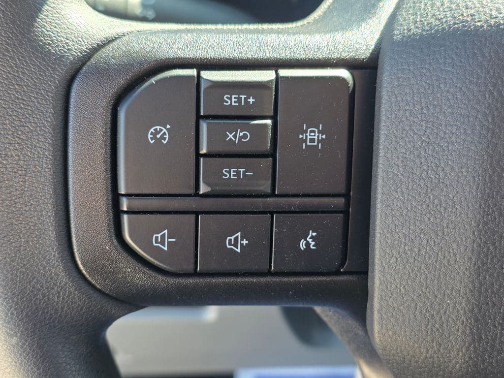 2026 Ford F-550SD XL Service Utility Body image 31