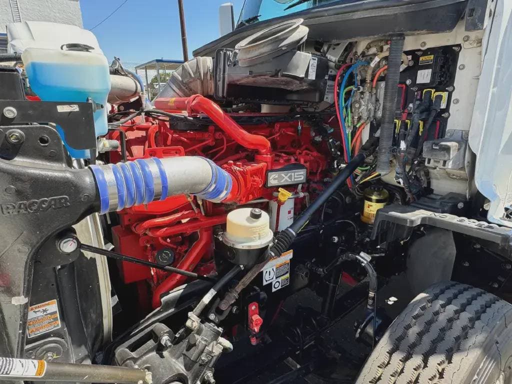 2022 Peterbilt 567 image 6