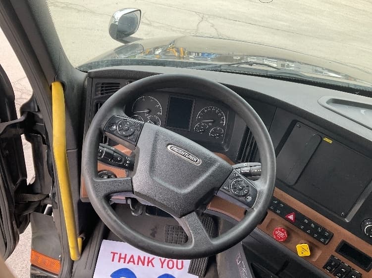 Used 2019 Freightliner Conventional - Sleeper Truck - T12664ST For Sale image 9