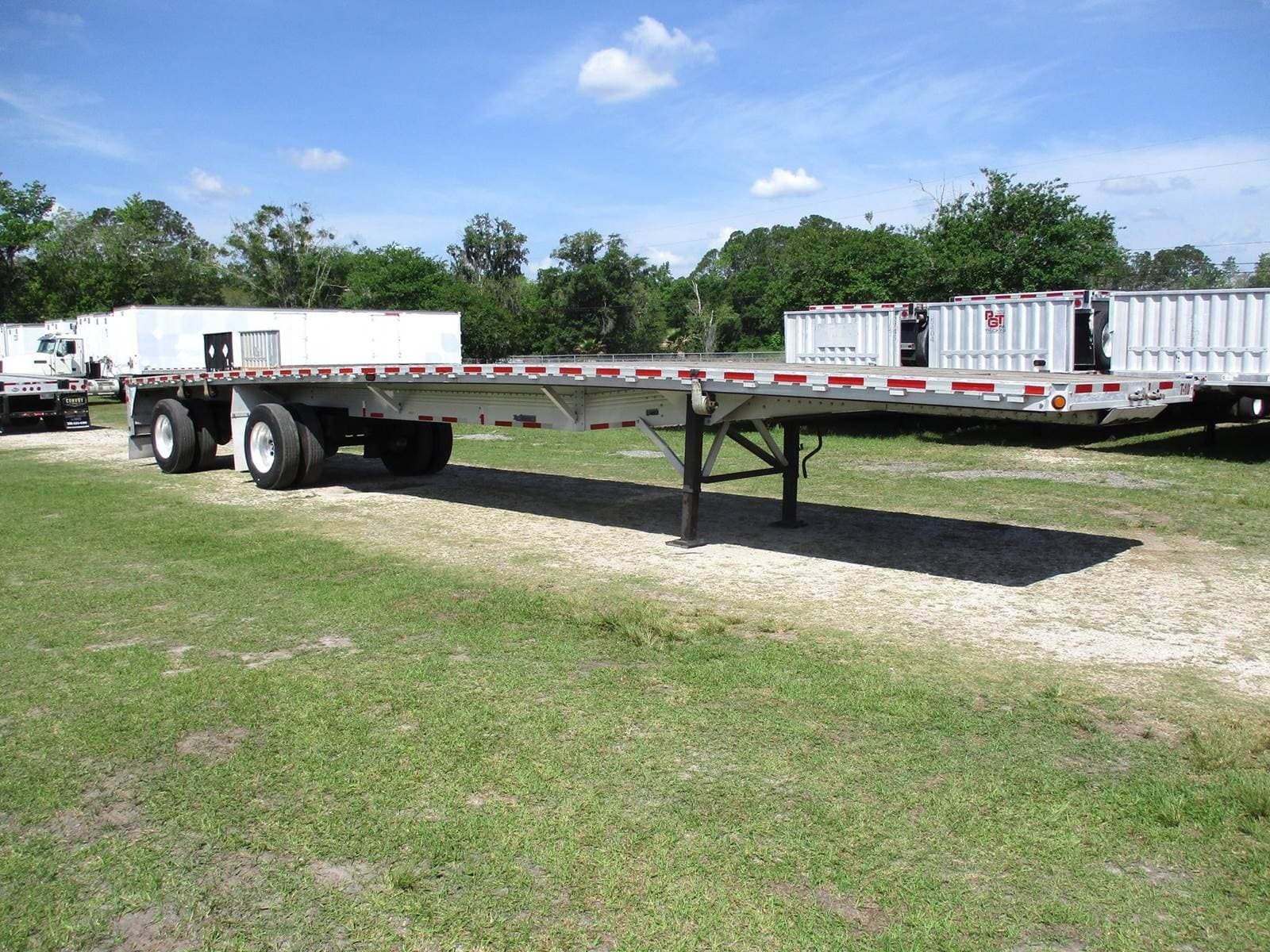 2002 REITNOUER INC Reitnouer Inc Trailers image 3