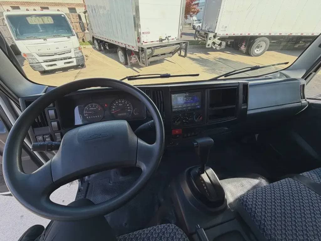 2023 Chevrolet 4500 image 8