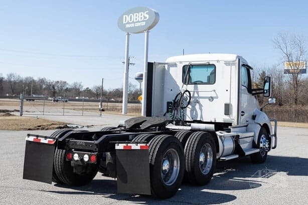 2021 Kenworth T680 image 5