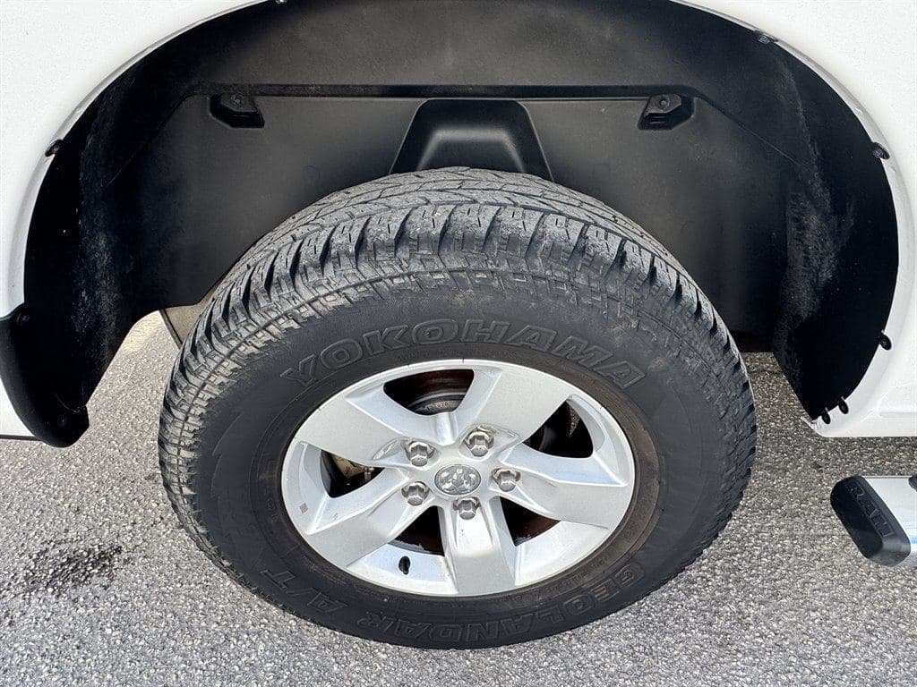 2020 Ram 1500 DS image 17