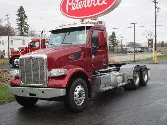 2020 Peterbilt 567 image 1
