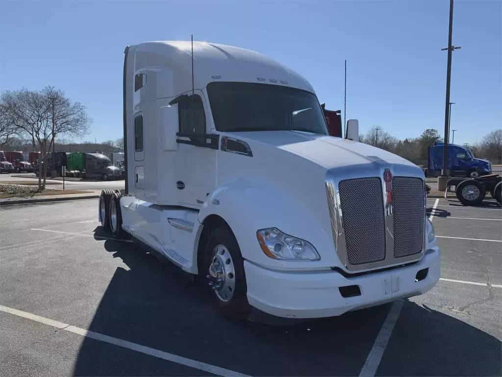 2022 Kenworth T680 image 2