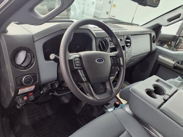 2027 Ford F750 XL SD image 14