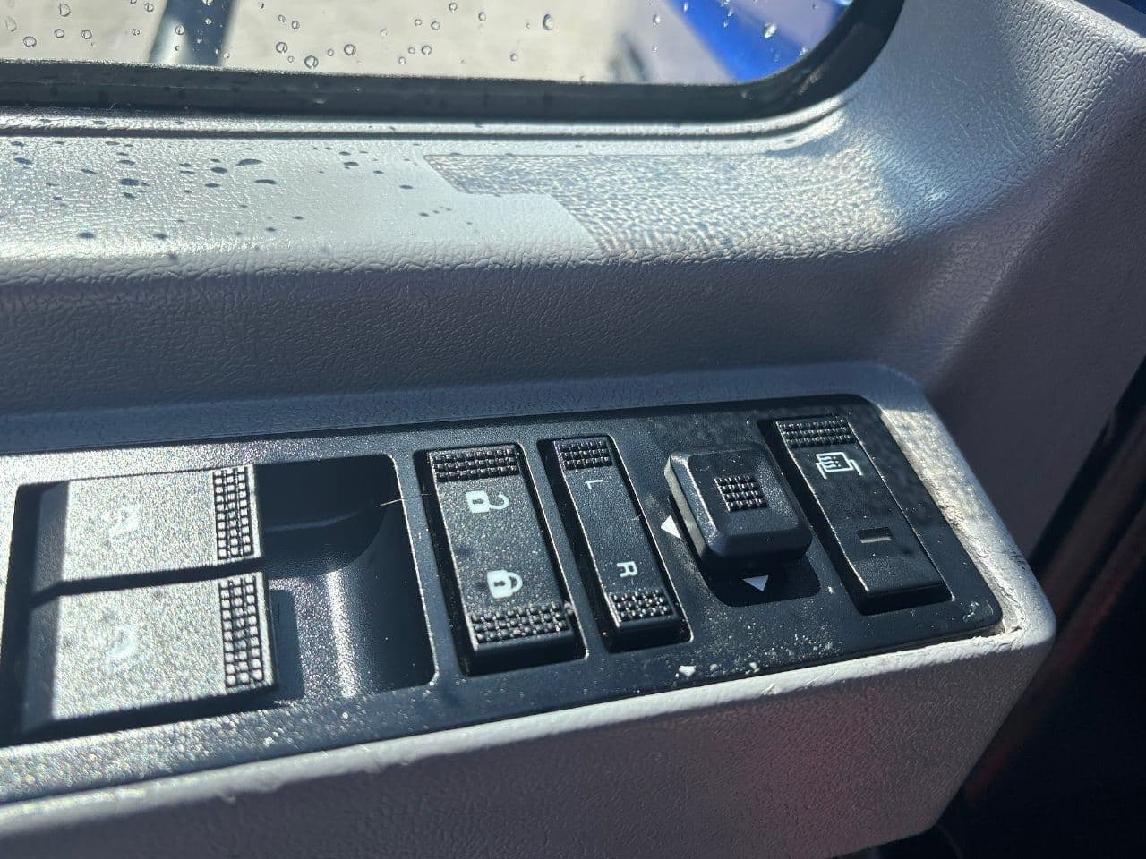 2019 Mack Anthem image 14