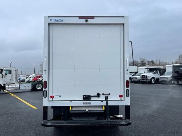 2024 Ford E350 image 4