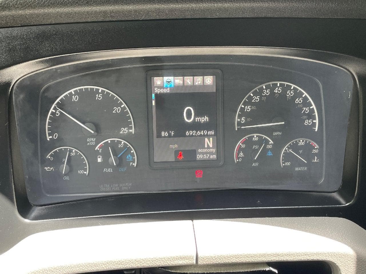 2019 Freightliner Cascadia 126 image 21