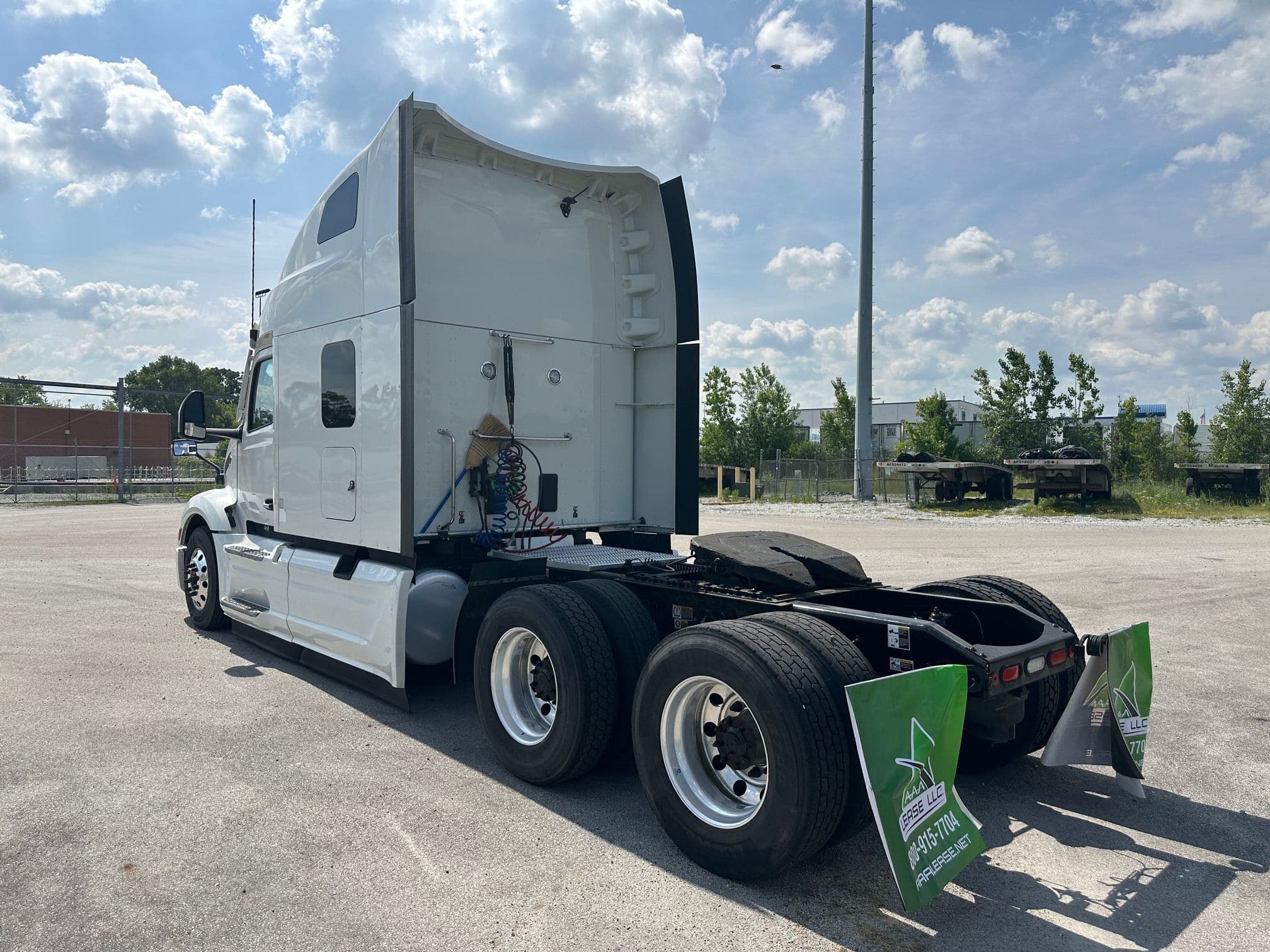 2023 Peterbilt 579 image 6