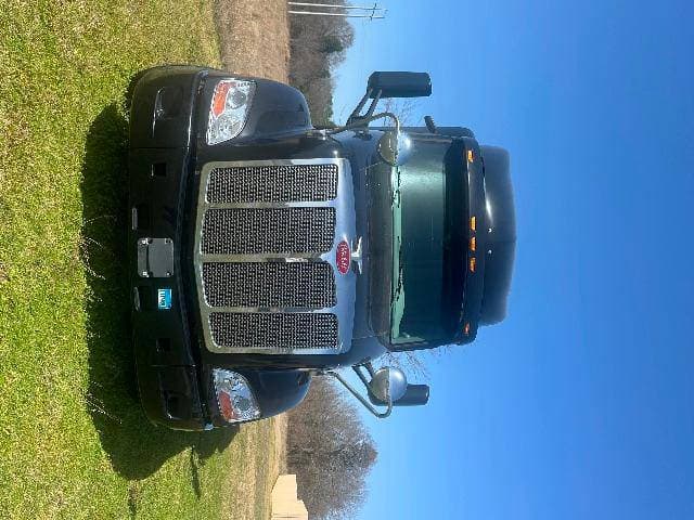 2019 Peterbilt 579 image 7