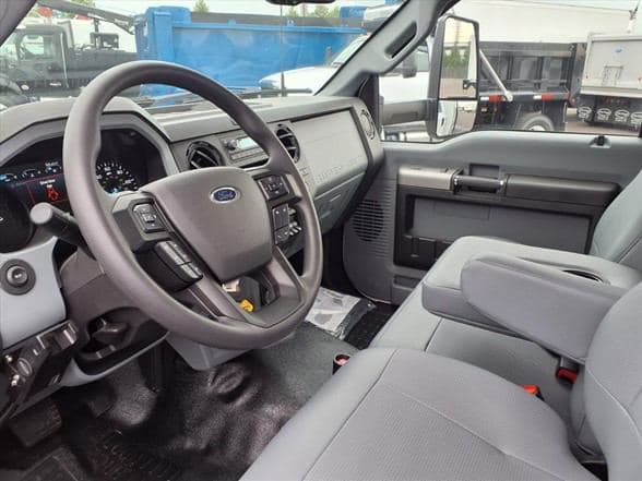 2027 Ford F750 SD image 18