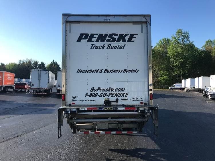 2022 International MV607 Box Truck - 220HP, 6 Speed Automatic, Roll up Door image 7