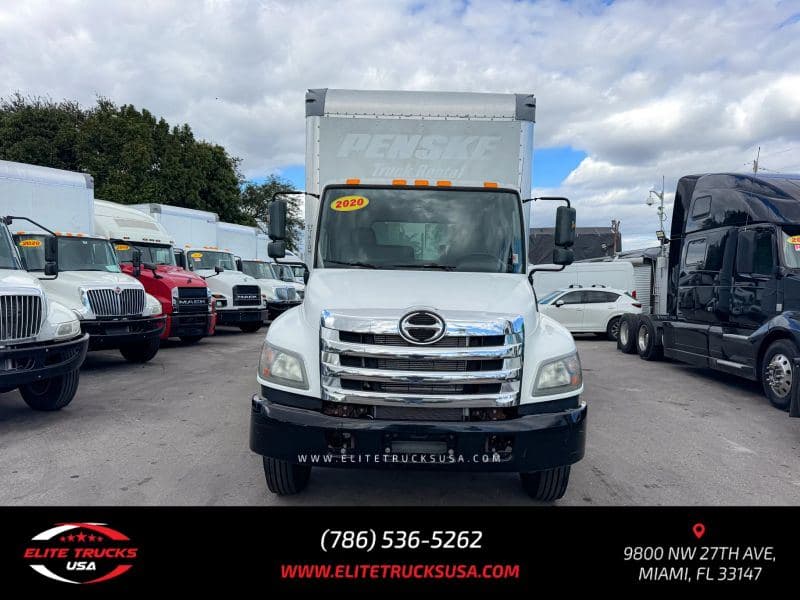 2020 Hino 268 image 9
