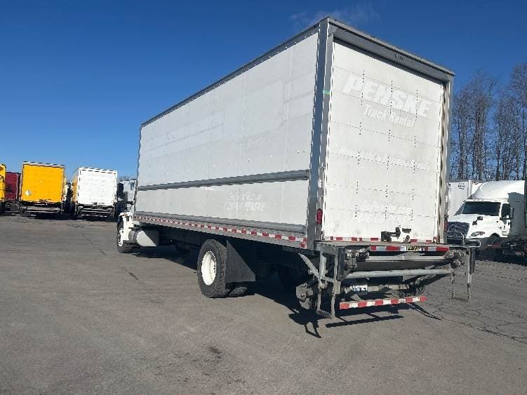 2022 International MV607 Box Truck - 220HP, 6 Speed Automatic, Roll up Door image 6