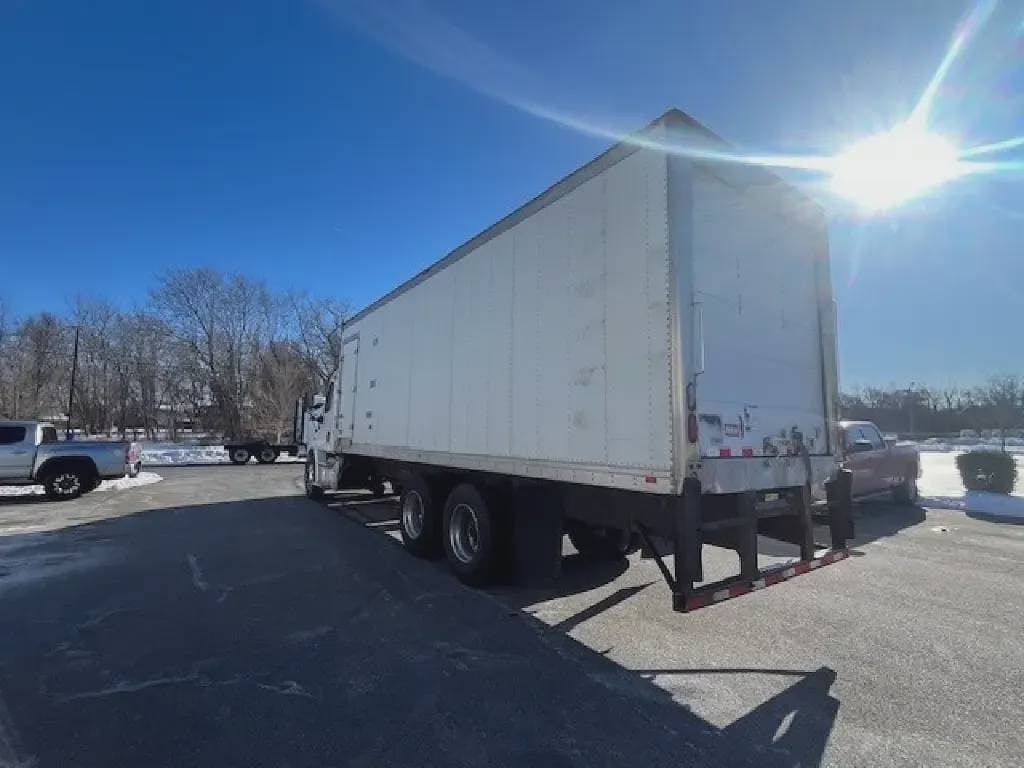 2019 Freightliner Cascadia 113 image 15