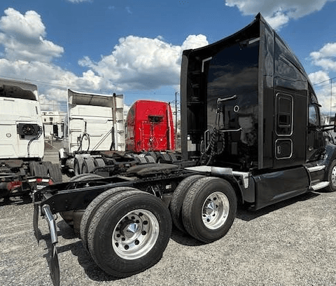 2020 Kenworth T680 image 3