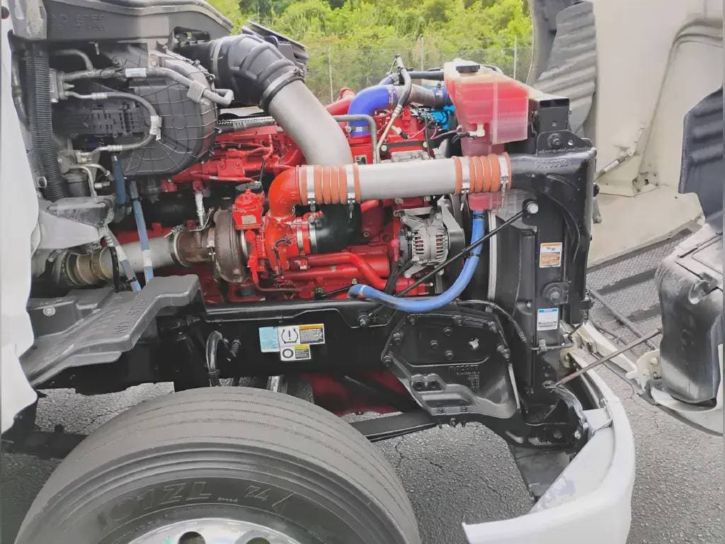 2022 Peterbilt 579 image 5