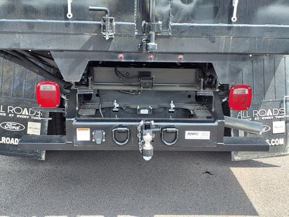 2024 Ford F550 image 9