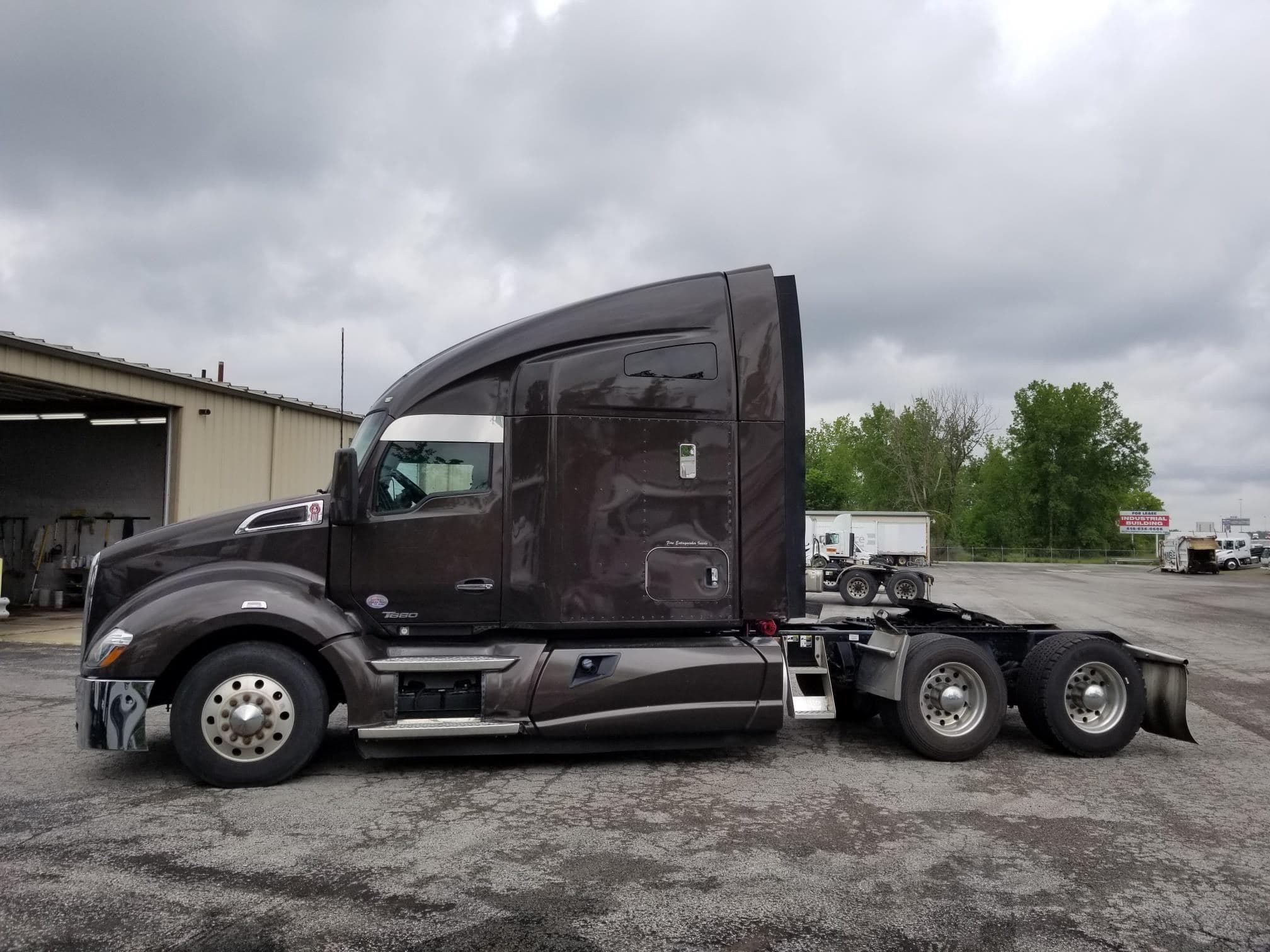 2015 KENWORTH T680 118928 image 2