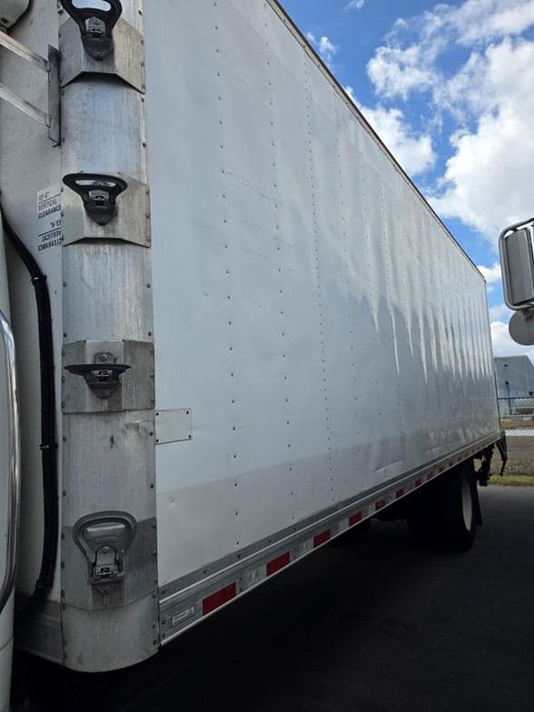 2019 FREIGHTLINER BUSINESS CLASS M2 106 TNHC50610LAK Web image 3