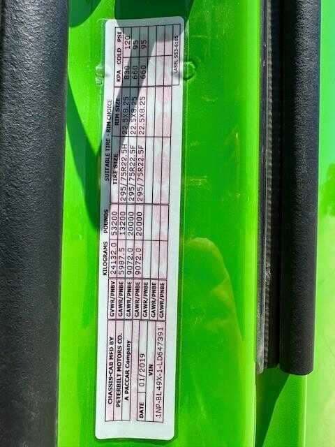 2020 Peterbilt 579 image 20