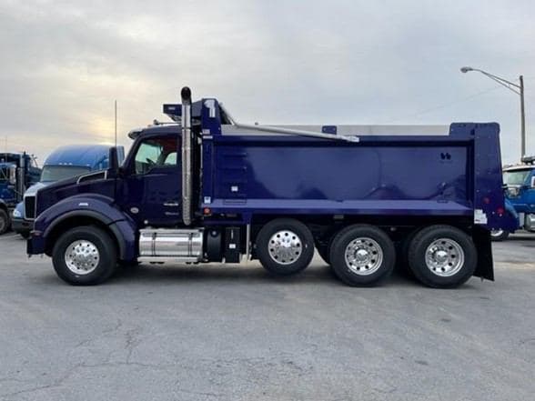 2025 Kenworth T880 image 5