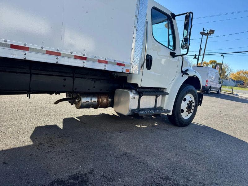 2021 Freightliner Cascadia 125 image 11