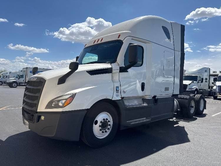2023 Freightliner Cascadia 126 image 2