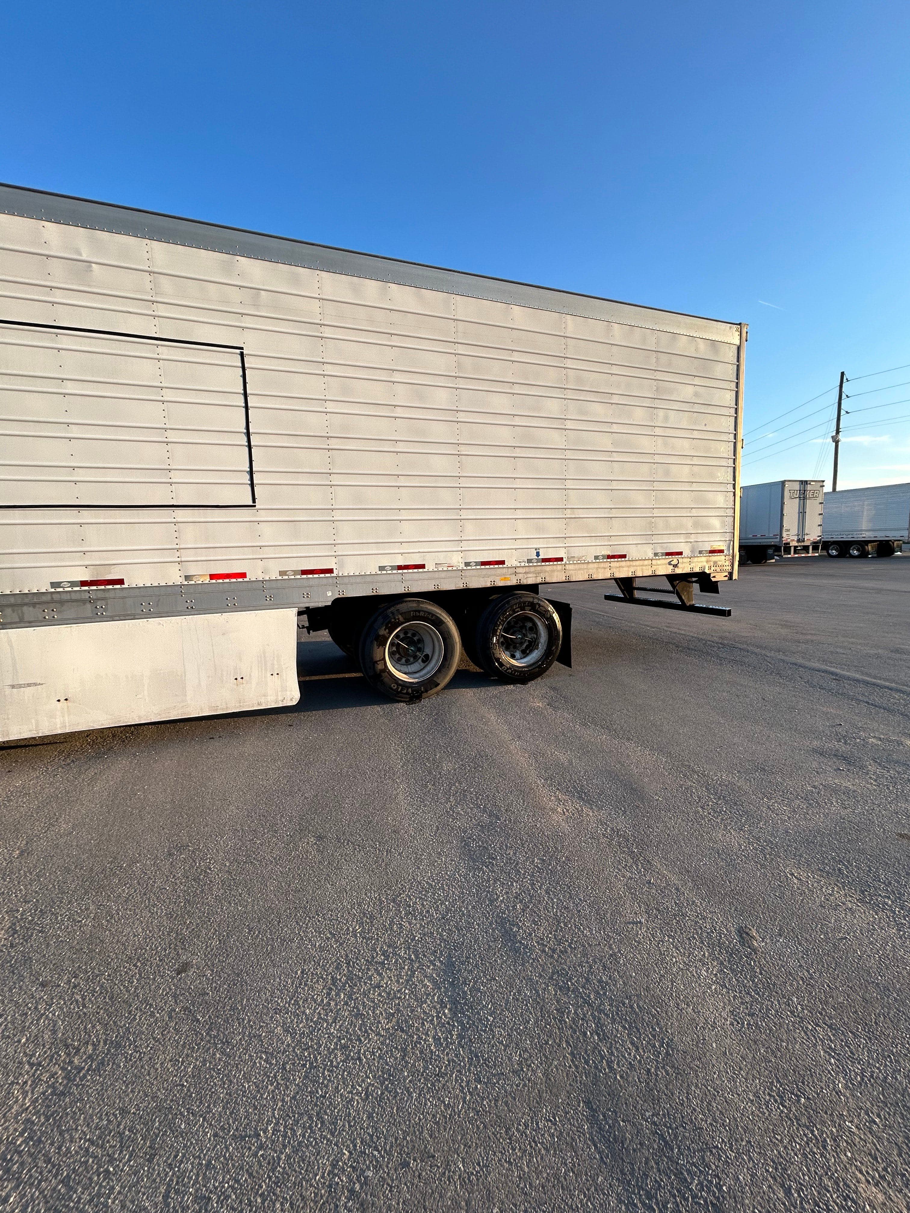 2017 Utility Reefer image 9