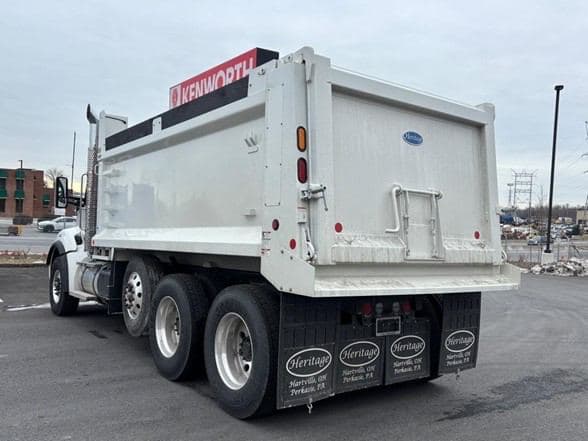 2026 Kenworth T880 image 5