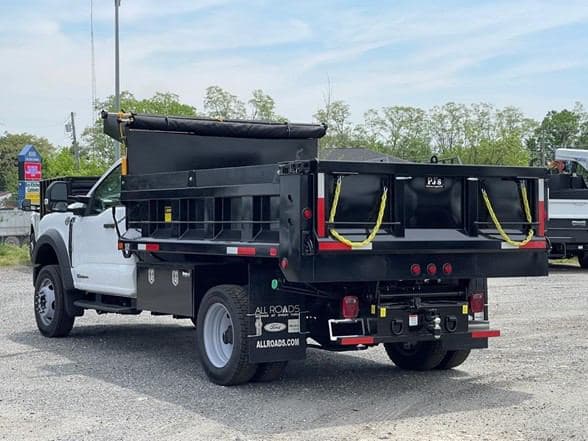 2024 Ford F550 image 12