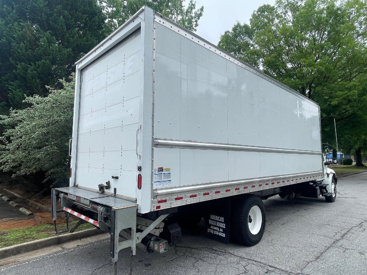 2021 International MV607 image 3