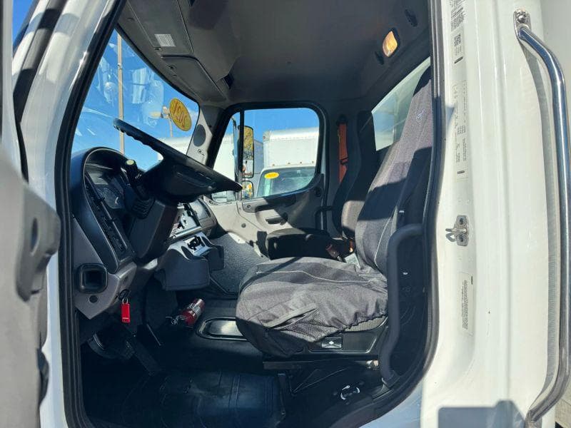 2021 Freightliner Cascadia 125 image 22