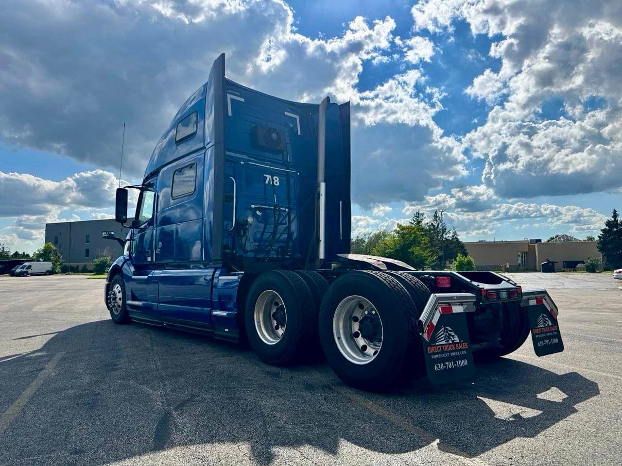 2022 Volvo VNL64T860 image 6