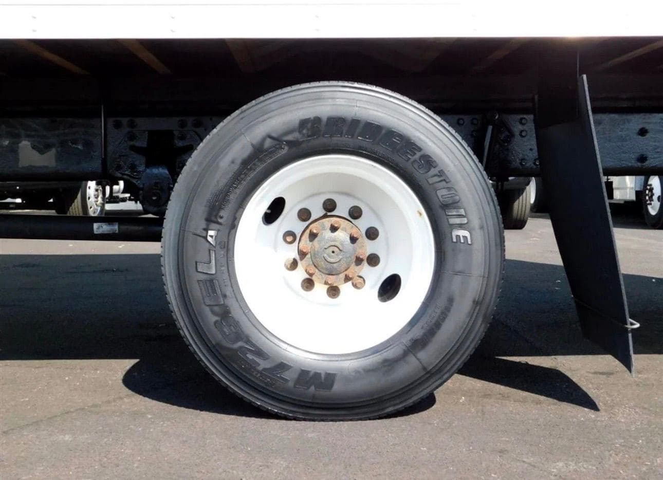 2018 Hino Conventional Type Truck image 12
