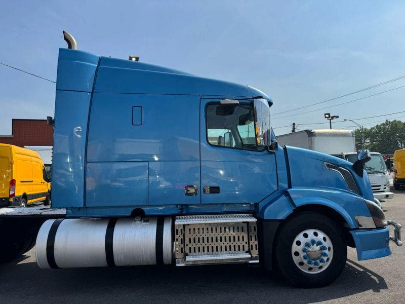 2012 Volvo VNL image 65