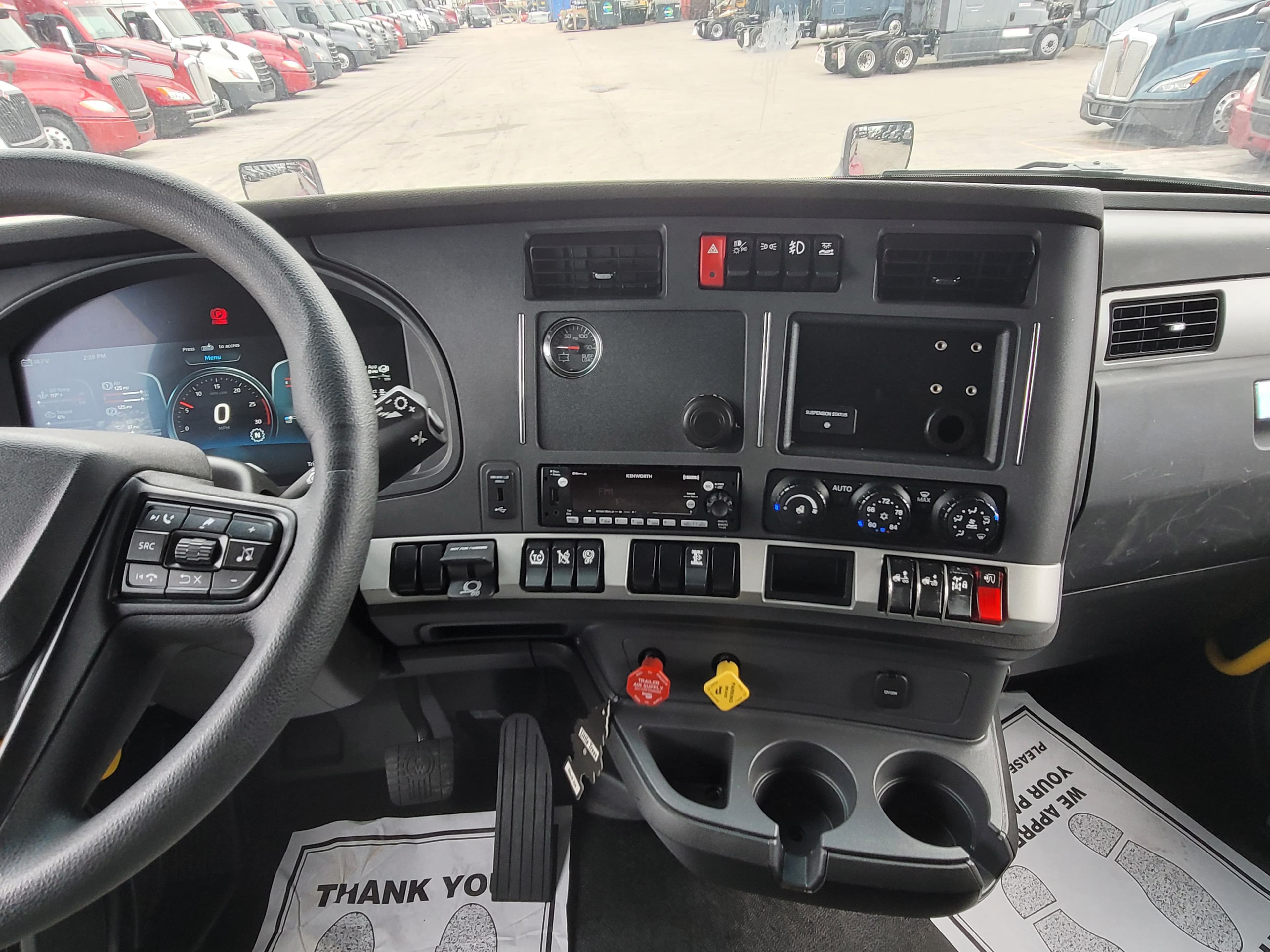 2023 Kenworth T680 image 11