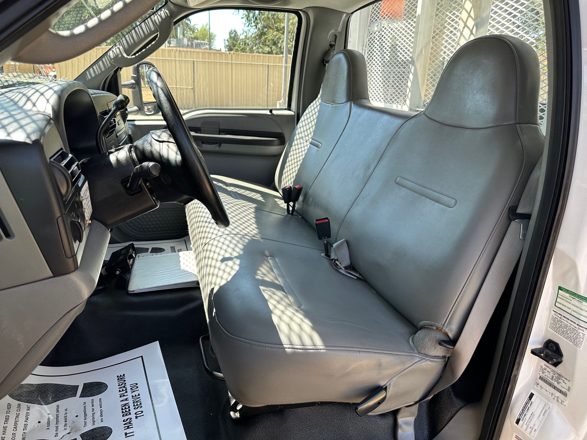 2007 Ford F-550 Bucket Truck image 30