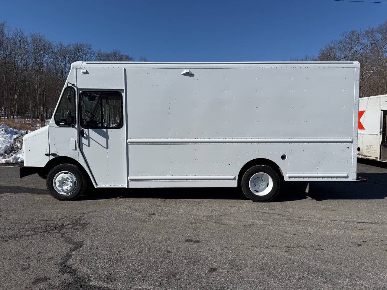 2020 Freightliner MT45 image 15