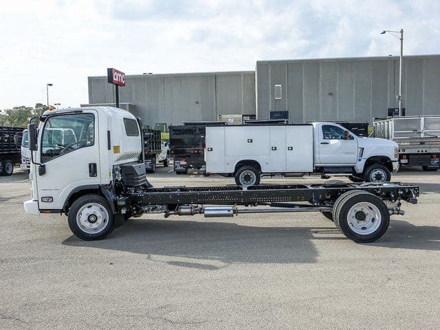 2025 Chevrolet 4500 HG LCF Gas Work Truck image 6