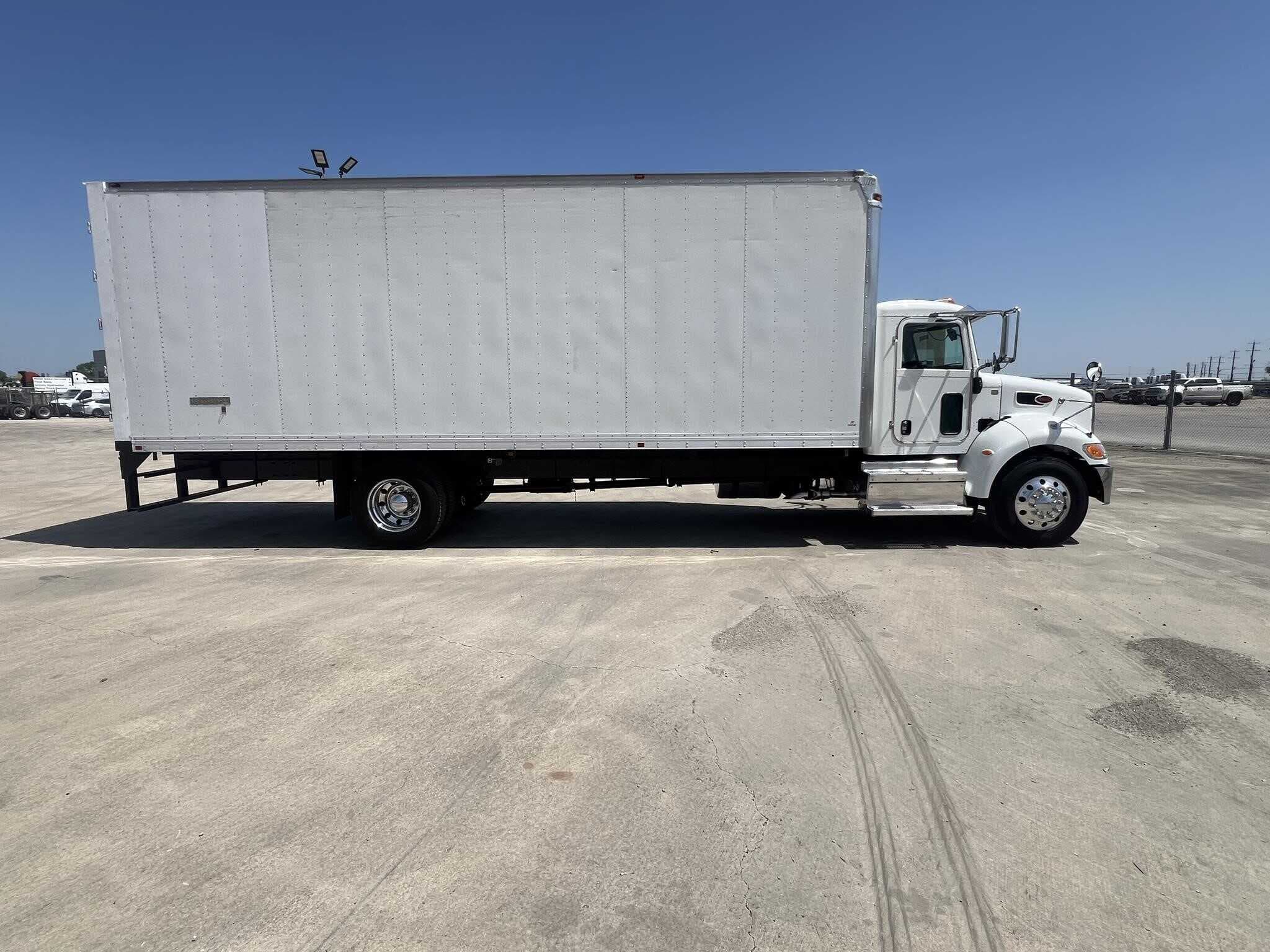 Used 2020 PETERBILT 337 Box Truck - Straight Truck in San Antonio, TX image 7
