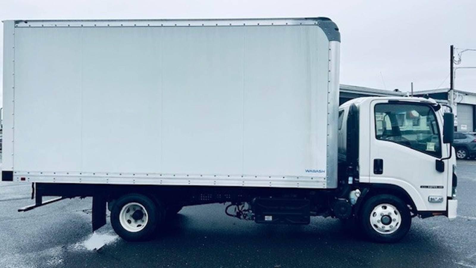 2025 Isuzu NPR-HD image 3